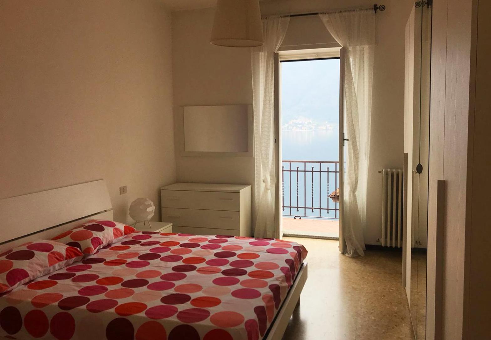 The Romantic Village House - Apartments With Lake View Colonno Exterior foto